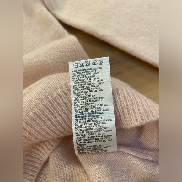 Brodie Cashmere wool pink sweater with star sleeves - Picture 7 of 15